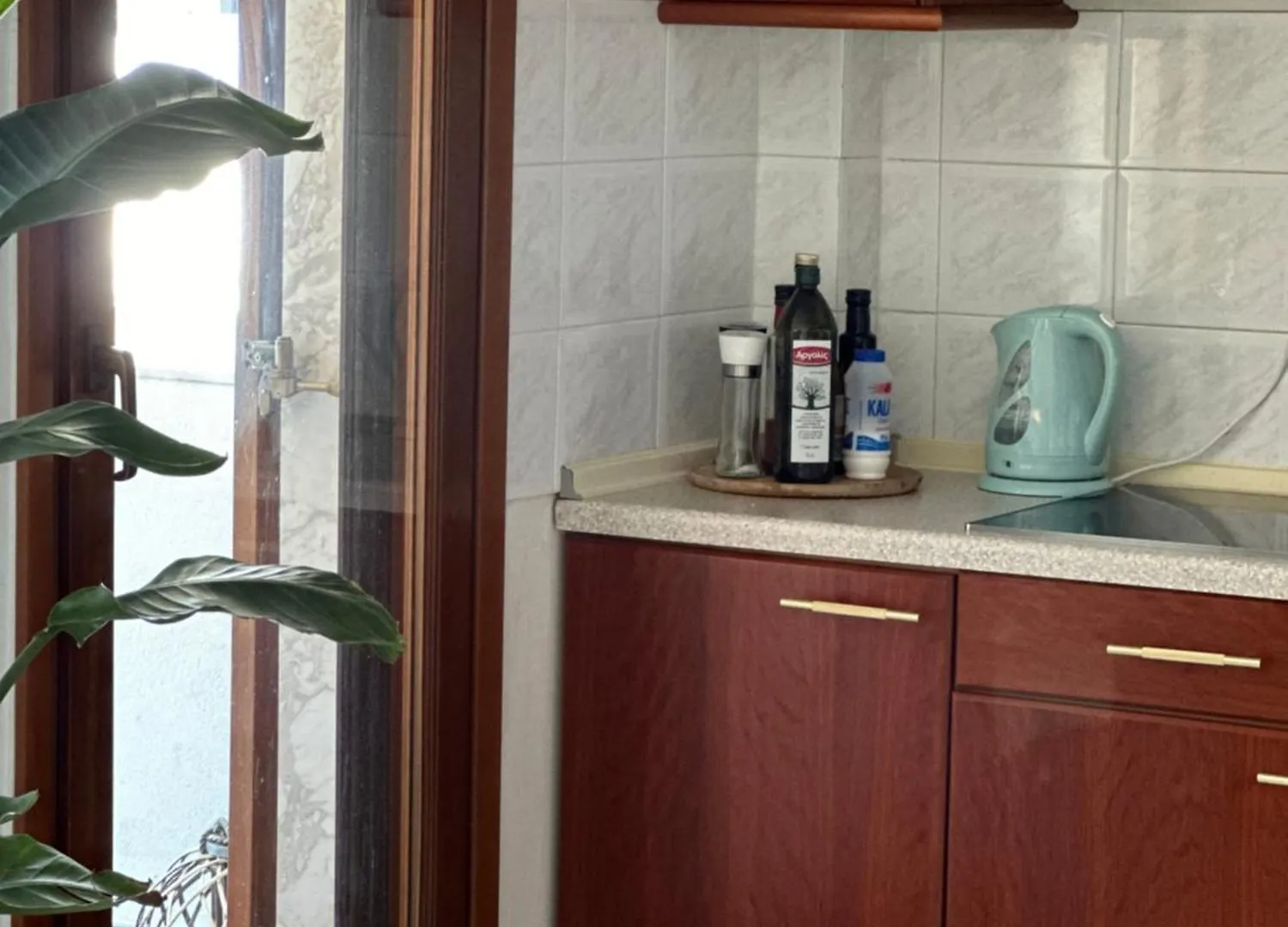 Nice, Spacious And Bright Apartment In Thermi, Thessaloniki.