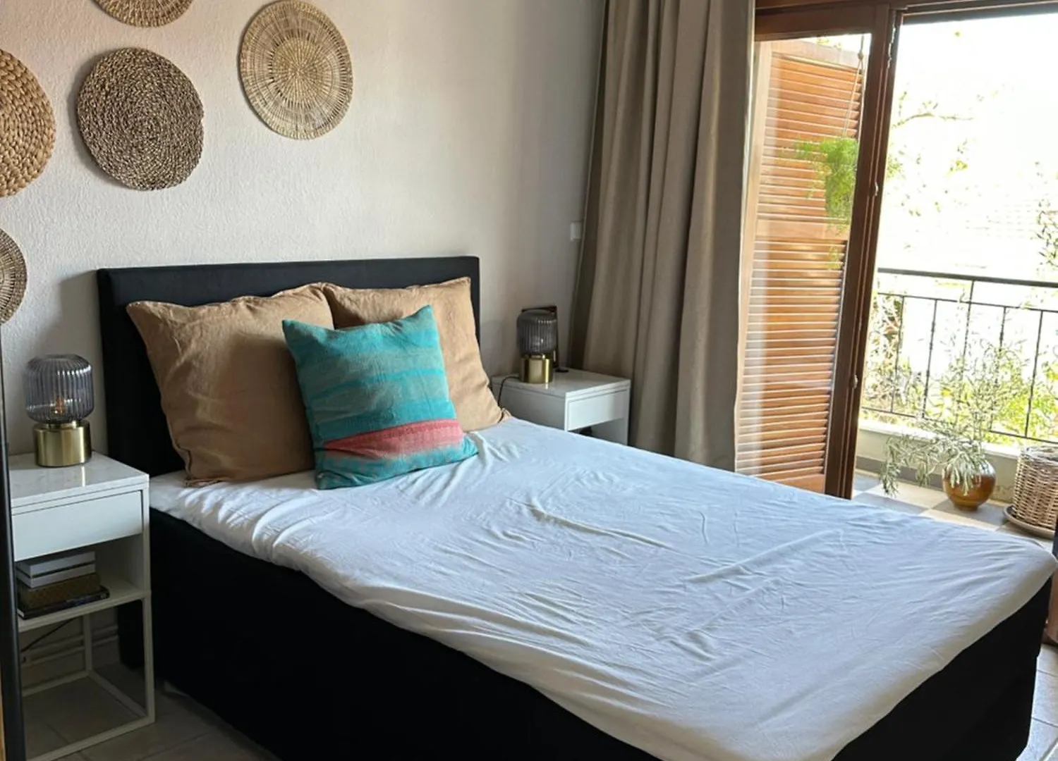 Nice, Spacious And Bright Apartment In Thermi, Thessaloniki. 塞尔米