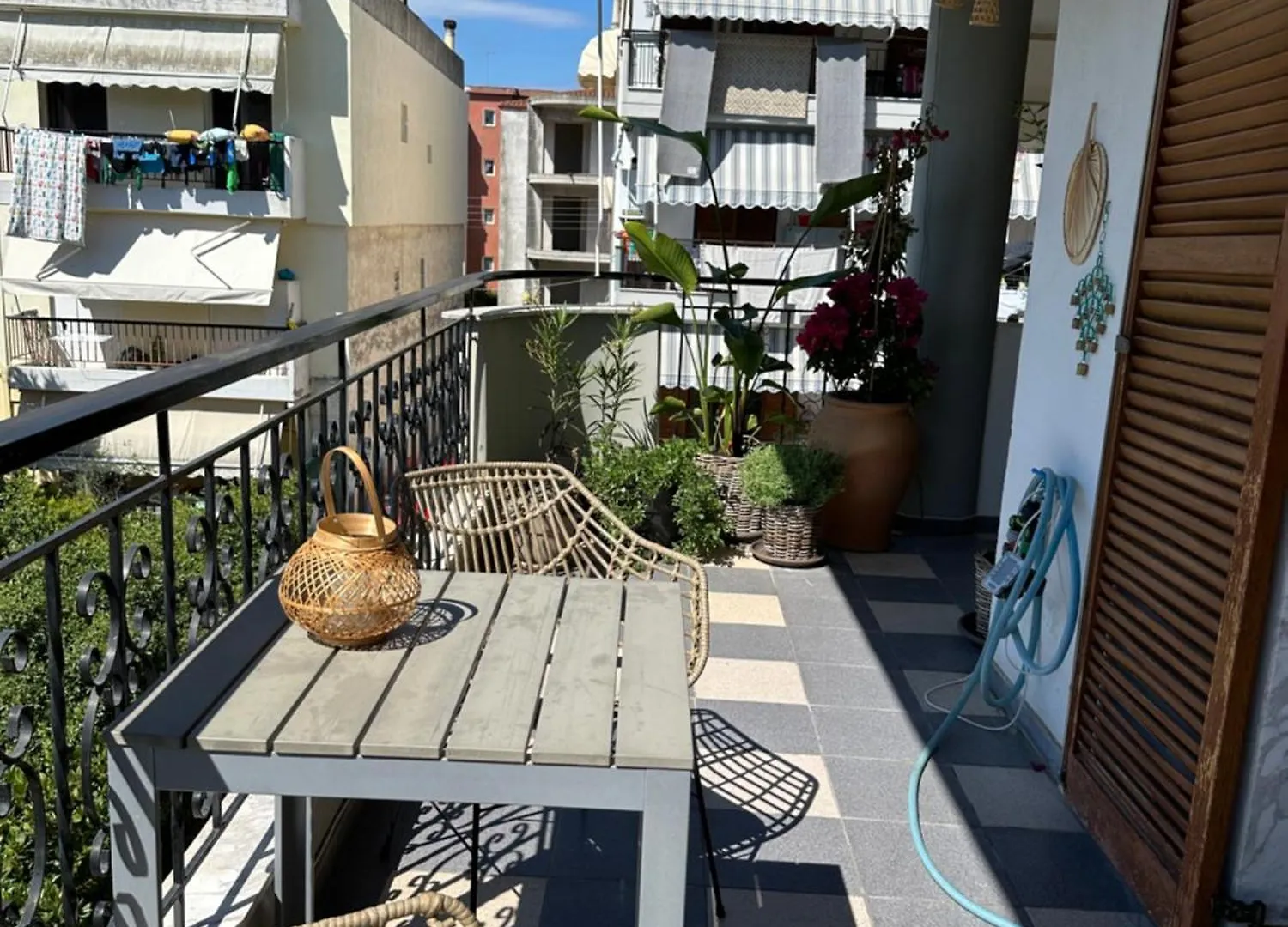 Nice, Spacious And Bright Apartment In Thermi, Thessaloniki. 0*,