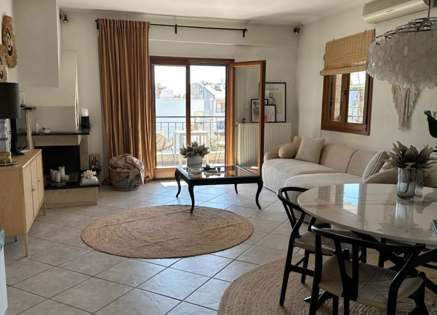 Nice, Spacious And Bright Apartment In Thermi, Thessaloniki. 0*,